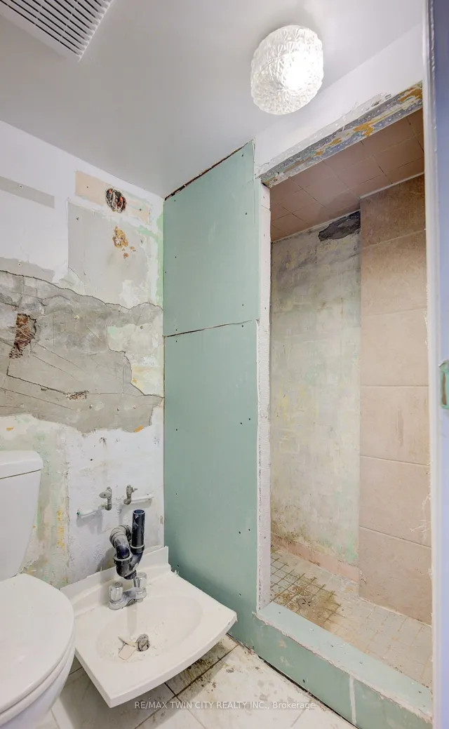 Additional property image - 295 Old Weston Rd