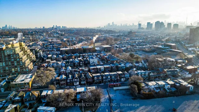 Additional property image - 295 Old Weston Rd