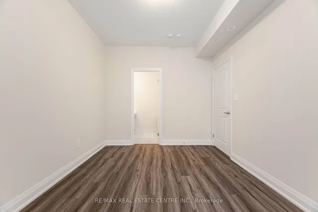 Additional image 19 of 1577 Rose Way Unit 127