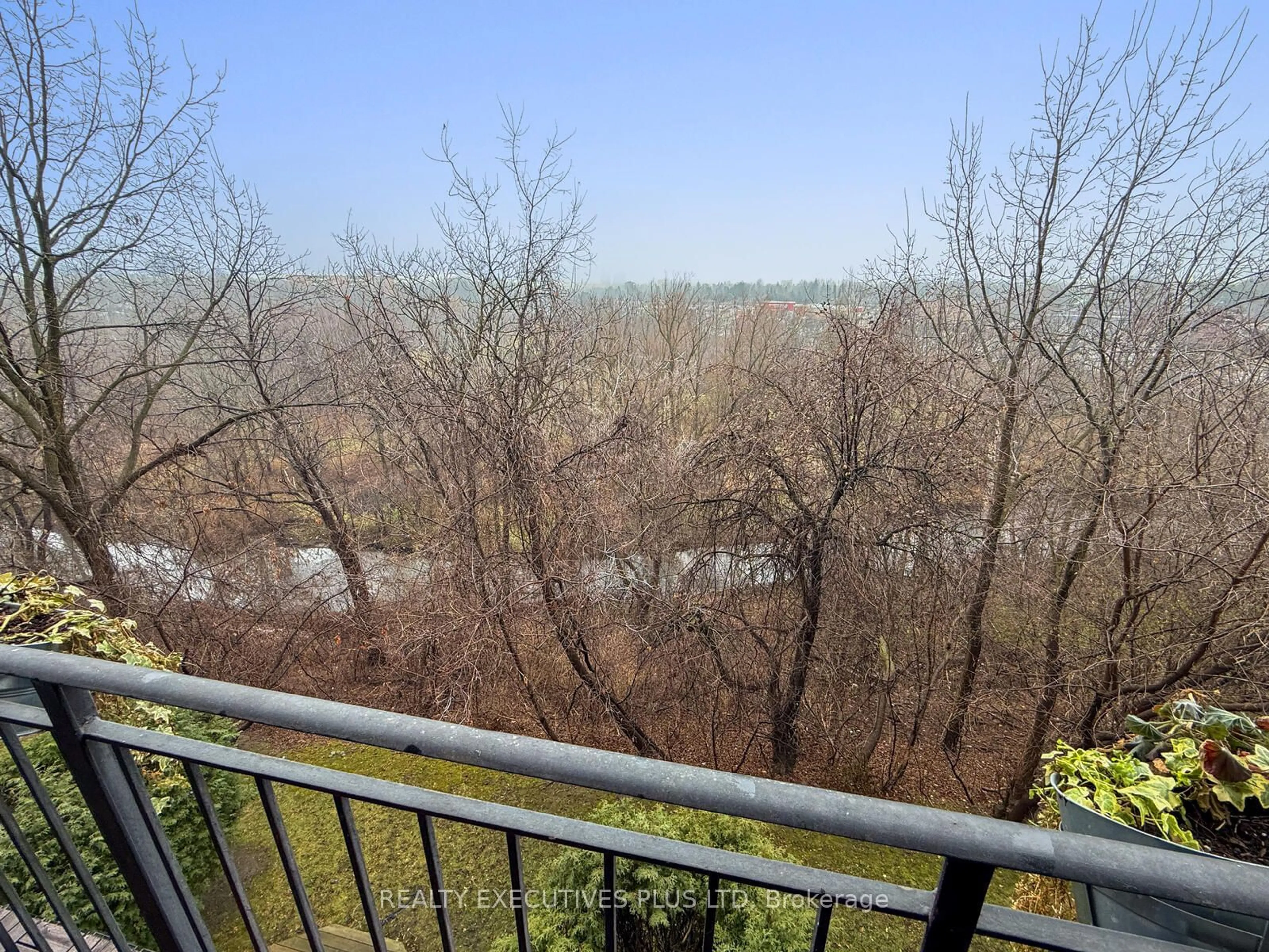 Balcony in the apartment, water/lake/river/ocean view for 188 Mill St #410, Brampton Ontario L6Y 1T8