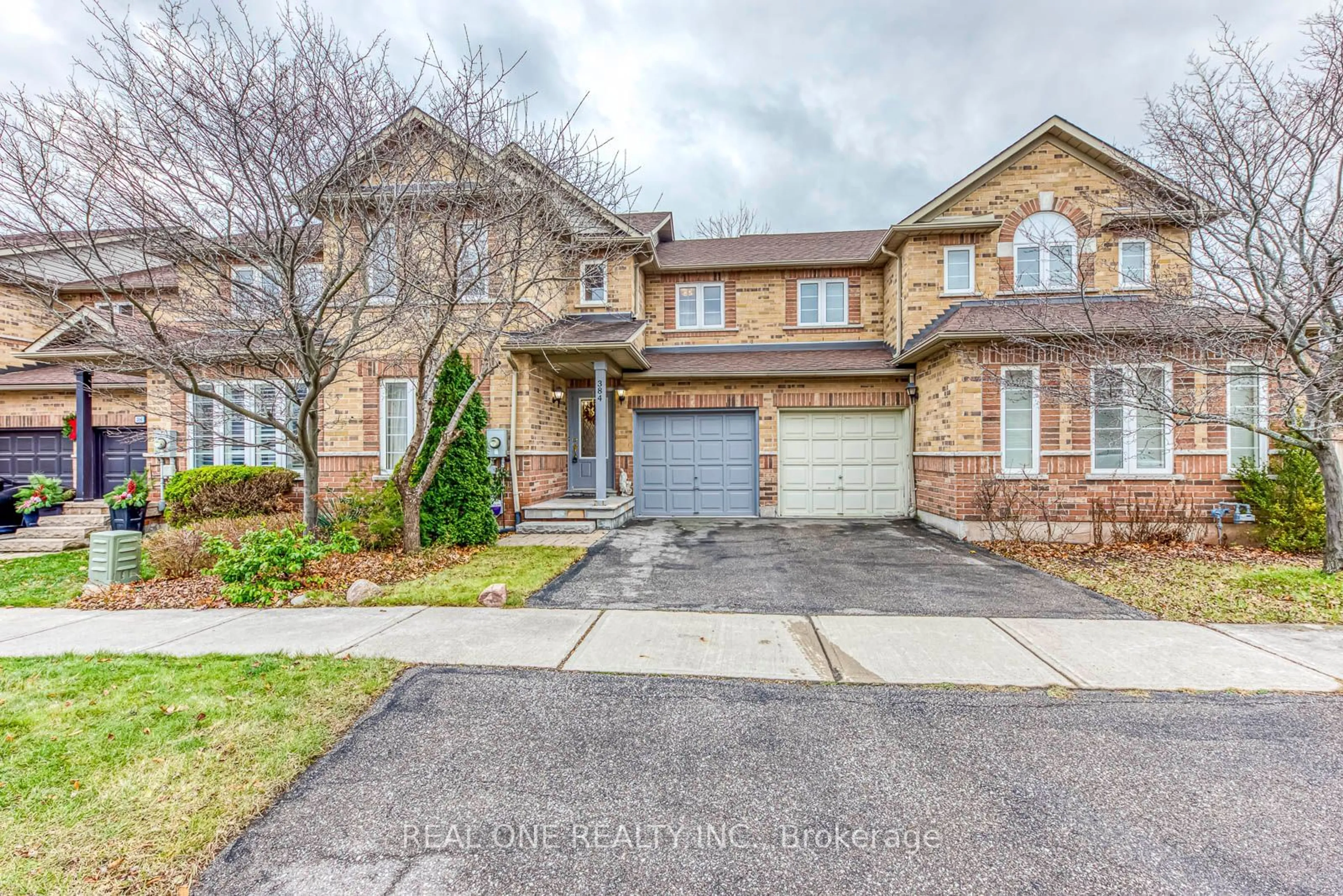 Home with brick exterior material, street for 384 Kittridge Rd, Oakville Ontario L6H 7K6