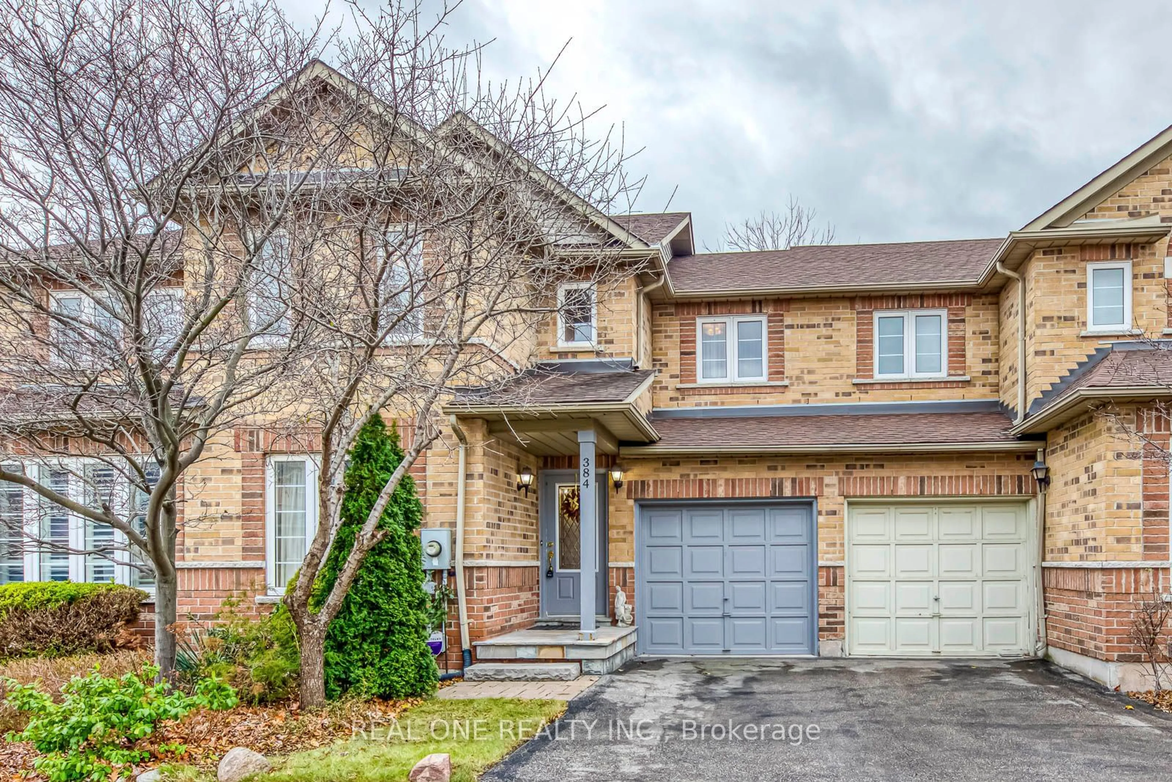 Home with brick exterior material, street for 384 Kittridge Rd, Oakville Ontario L6H 7K6