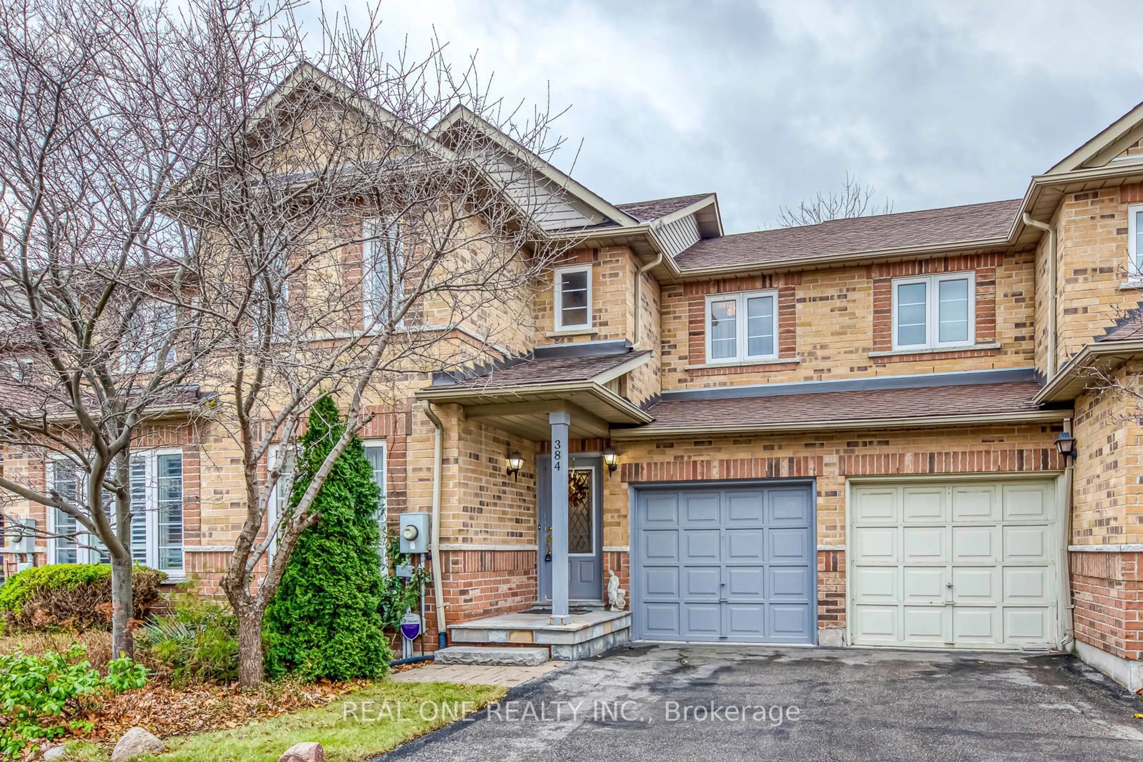 Home with brick exterior material, street for 384 Kittridge Rd, Oakville Ontario L6H 7K6