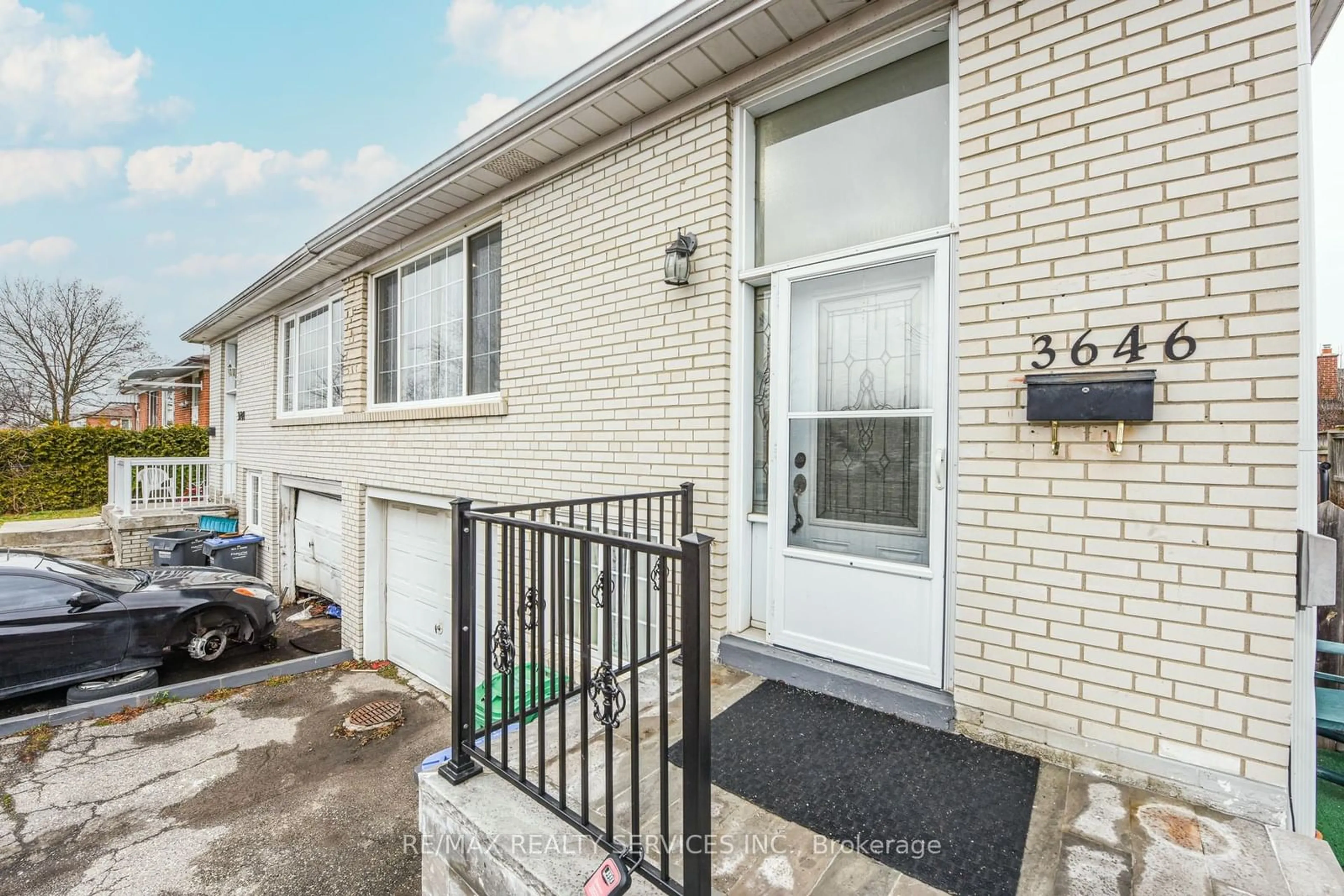 Unknown for 3646 Corliss Cres, Mississauga Ontario L4T 2Z1