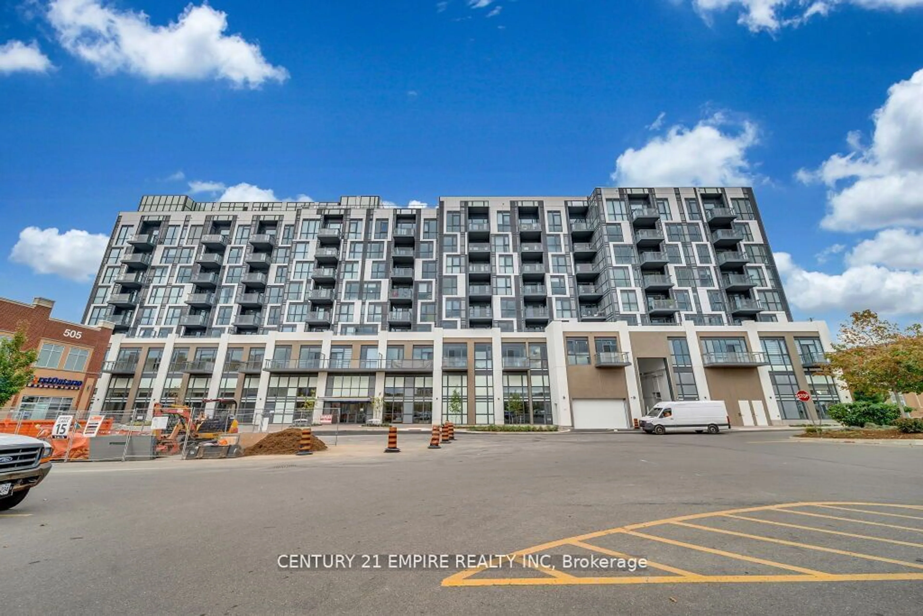 Unknown for 509 Dundas St #317, Oakville Ontario L6M 4M2