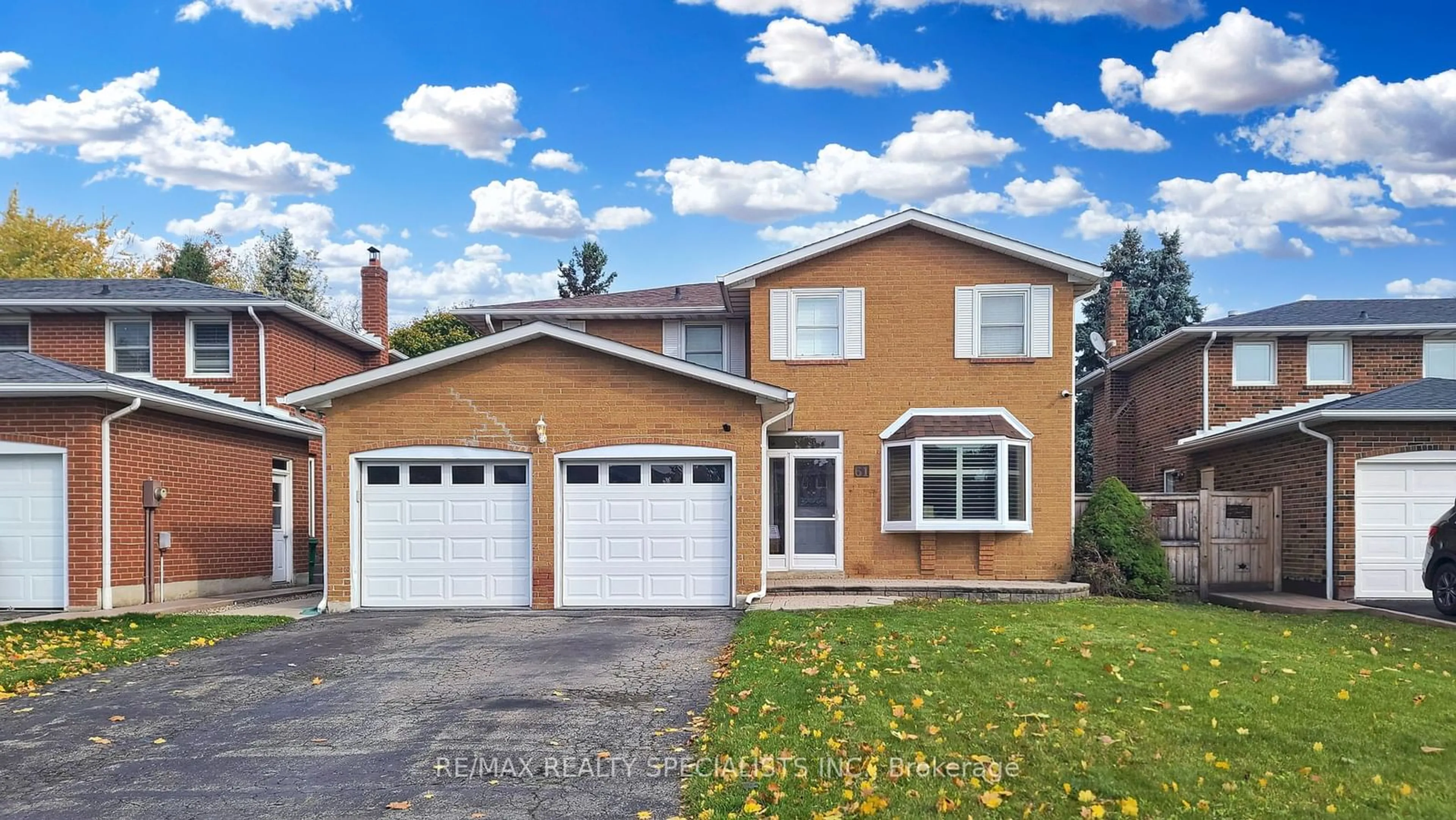 Home with brick exterior material, street for 61 Braidwood Lake Rd, Brampton Ontario L6Z 1R6