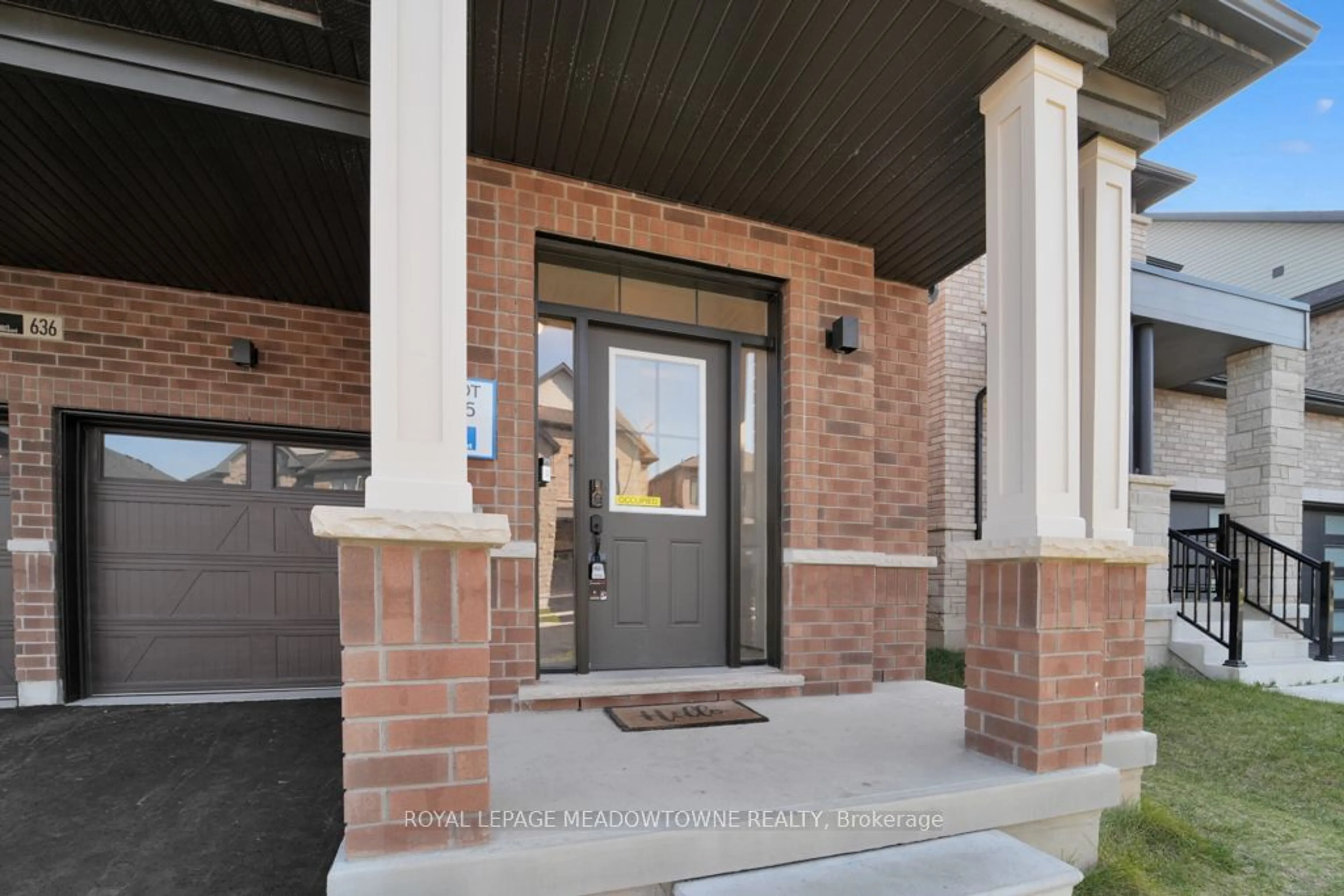 Home with brick exterior material, street for 636 Leatherleaf Landing, Milton Ontario L9T 7E7