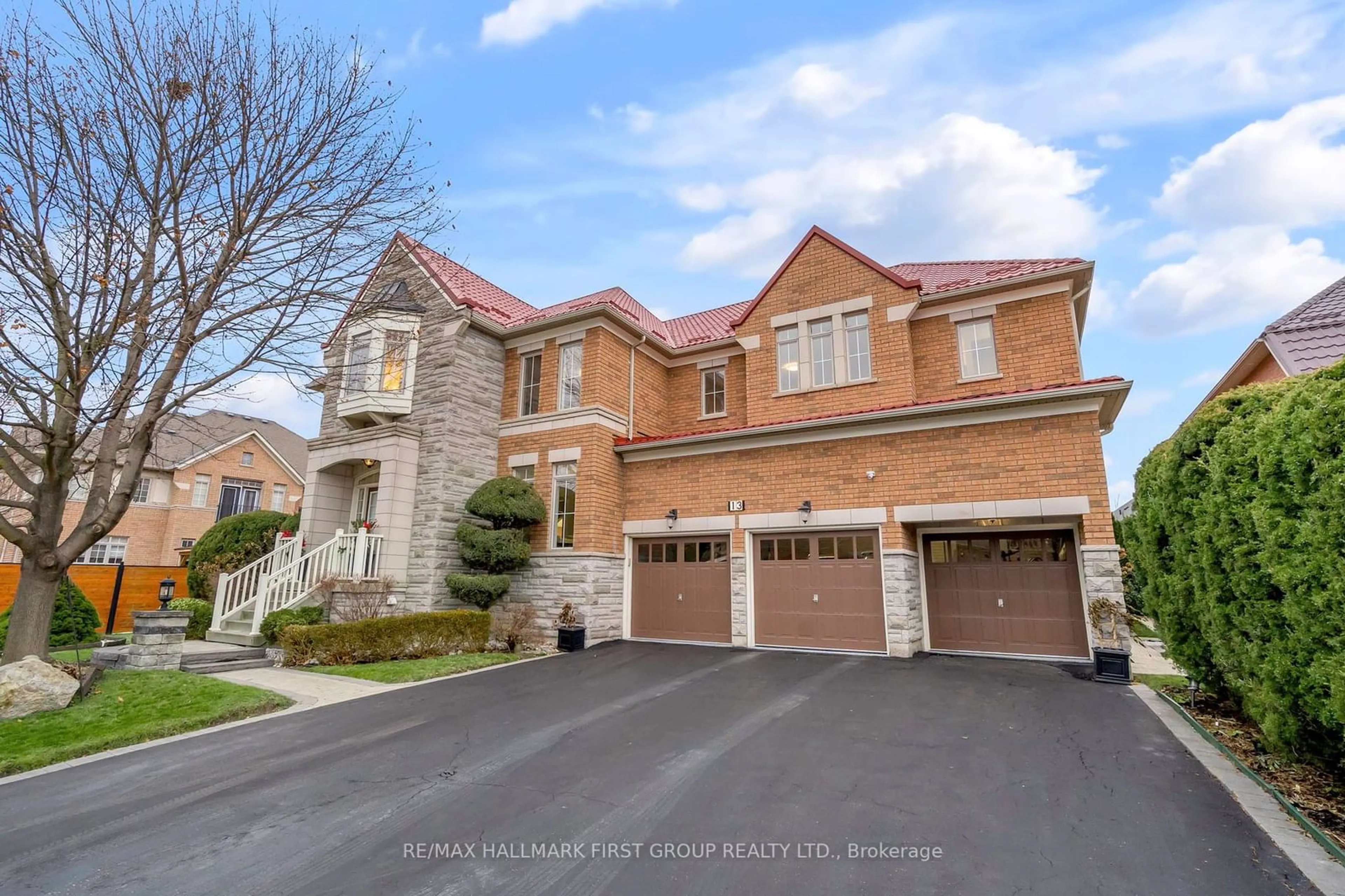 Home with brick exterior material, street for 13 Pathlink Gate, Brampton Ontario L6P 2G2