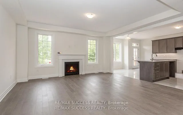 Additional property image - 588 Queen Mary Dr