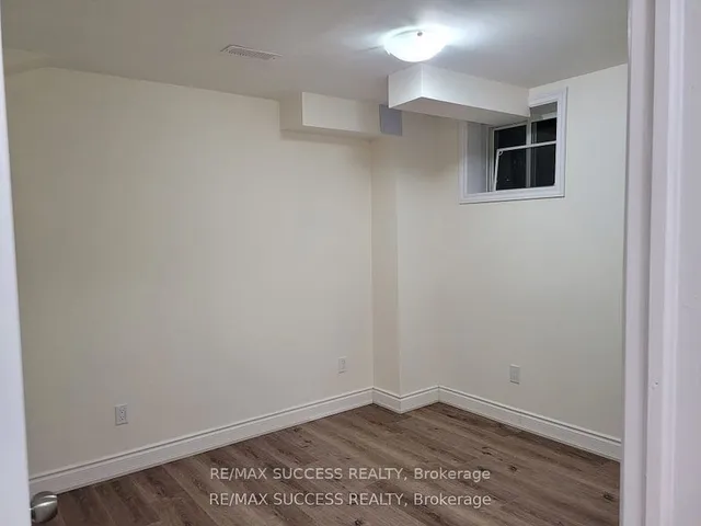 Additional property image - 588 Queen Mary Dr