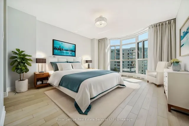 Additional property image - 5250 Lakeshore Rd Unit 708