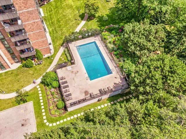 Additional property image - 5250 Lakeshore Rd Unit 708
