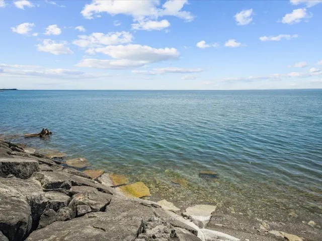 Additional property image - 5250 Lakeshore Rd Unit 708