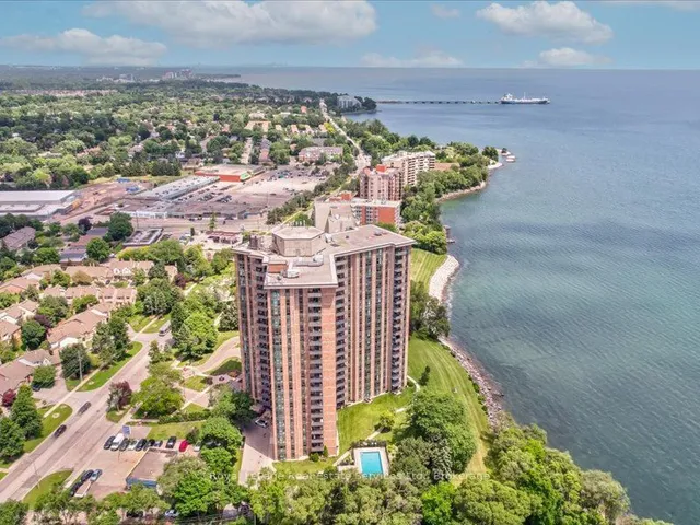 Additional property image - 5250 Lakeshore Rd Unit 708