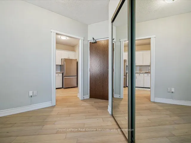 Additional property image - 5250 Lakeshore Rd Unit 708