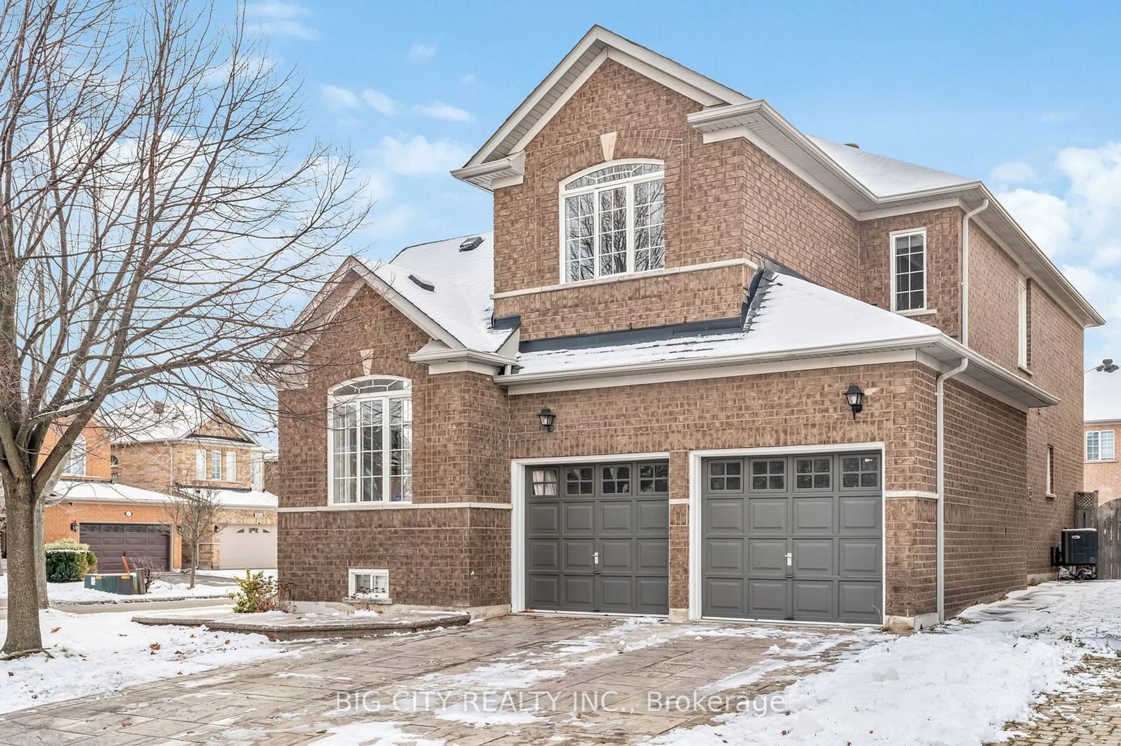 Home with brick exterior material, street for 3815 Lacman Tr, Mississauga Ontario L5M 6X8