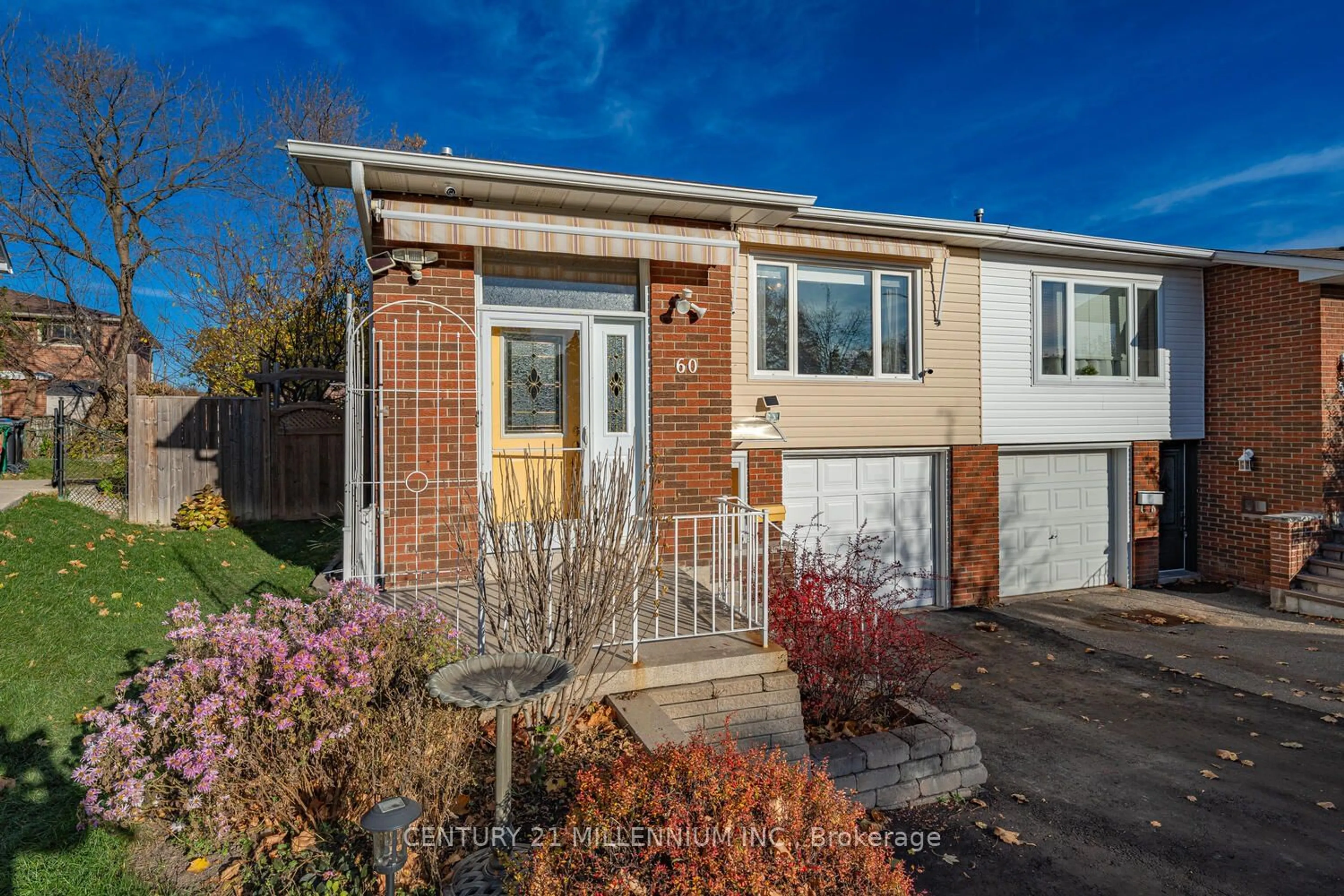 Home with brick exterior material, street for 60 Camberley Cres, Brampton Ontario L6V 3L4