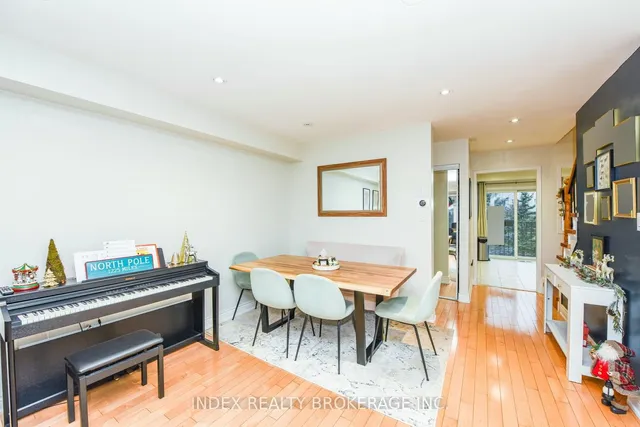 Additional property image - 4950 Albina Way Unit 20