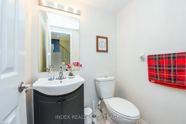 Additional property image - 4950 Albina Way Unit 20