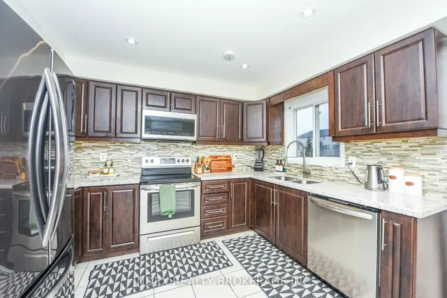 Additional property image - 4950 Albina Way Unit 20