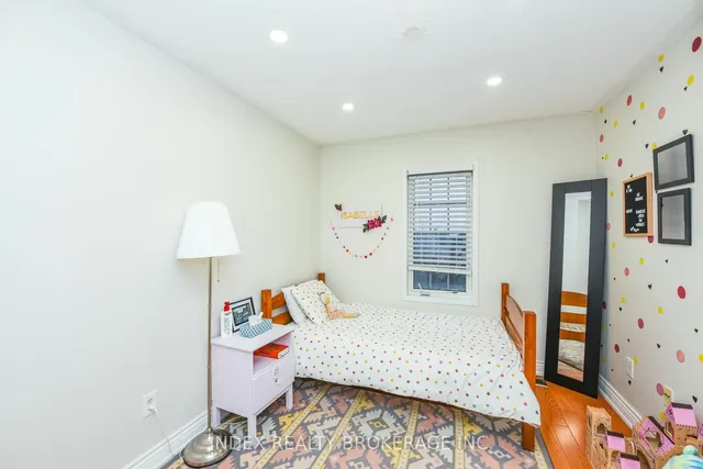 Additional property image - 4950 Albina Way Unit 20