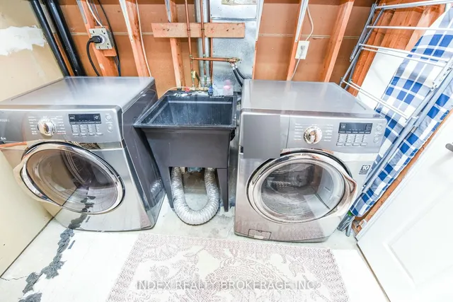 Additional property image - 4950 Albina Way Unit 20
