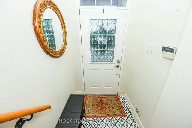 Additional property image - 4950 Albina Way Unit 20