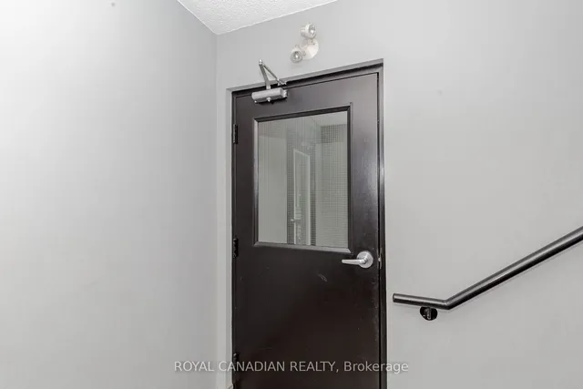 Additional property image - 2055 Appleby Line Unit 211