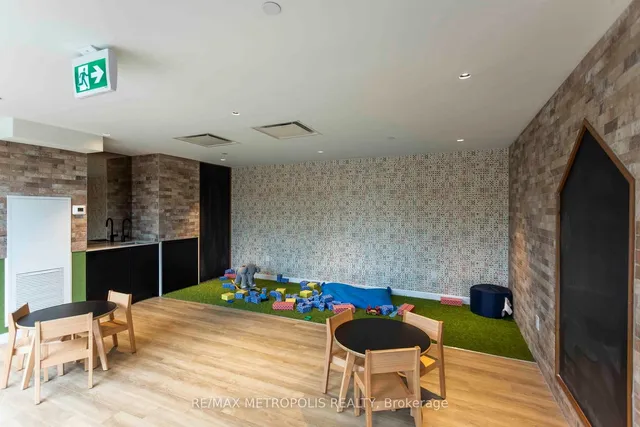 Additional property image - 2300 St Clair Ave Unit 308