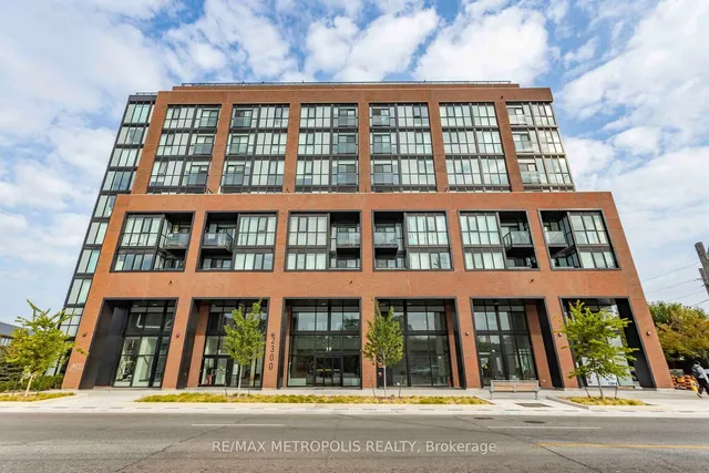 Additional property image - 2300 St Clair Ave Unit 308