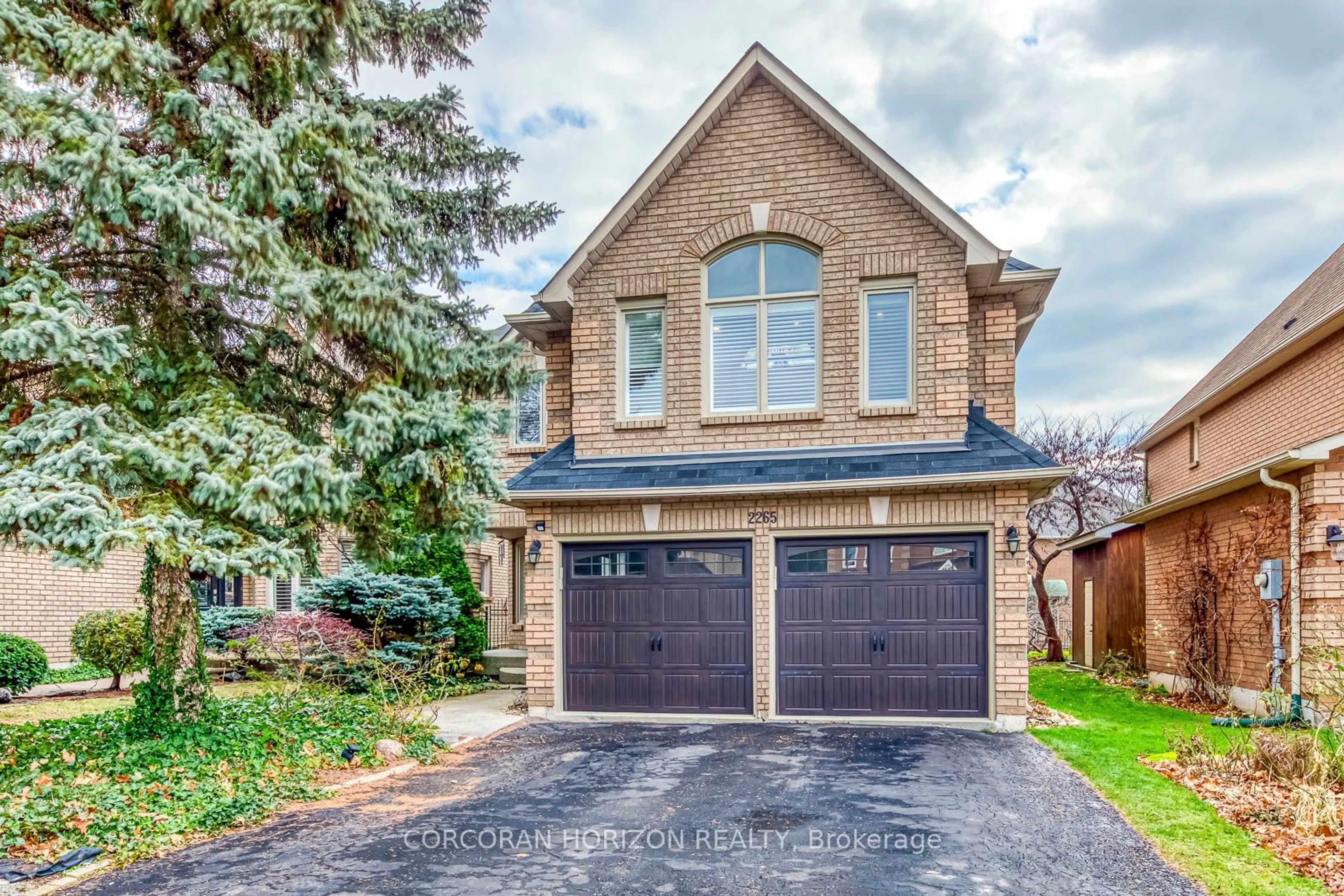 Unknown for 2265 Brays Lane, Oakville Ontario L6M 3J5