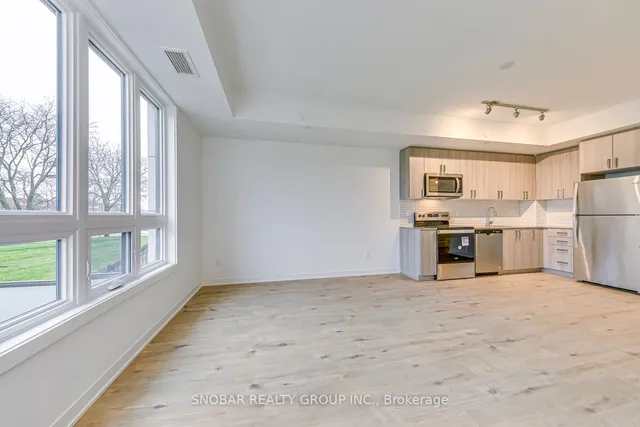 Additional property image - 4015 Hickory Dr Unit TH18