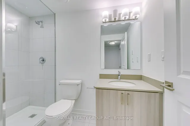 Additional property image - 4015 Hickory Dr Unit TH18