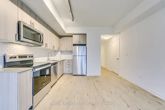 Additional property image - 4015 Hickory Dr Unit TH18