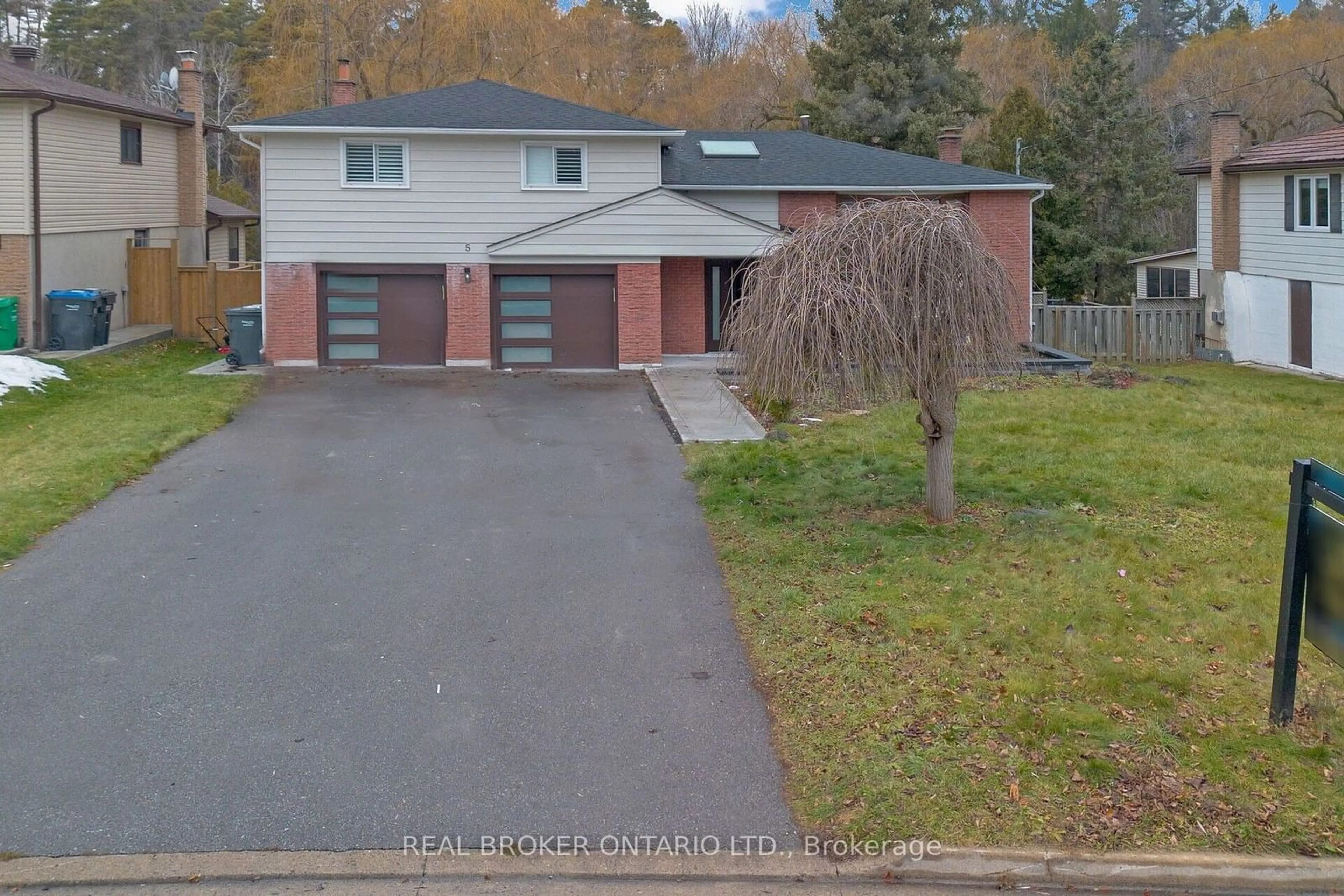 Unknown for 5 Orsi Rd, Caledon Ontario L7C 1K9