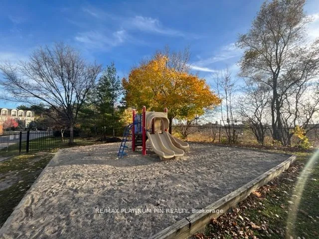 Additional property image - 65 George Appleton Way Unit 2081