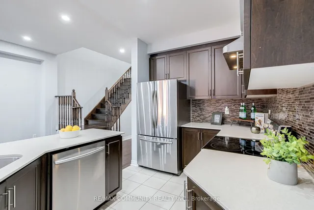 Additional property image - 31 Padbury Tr