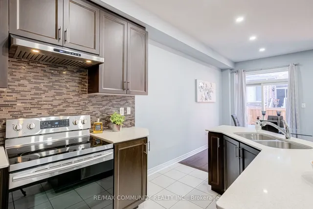 Additional property image - 31 Padbury Tr