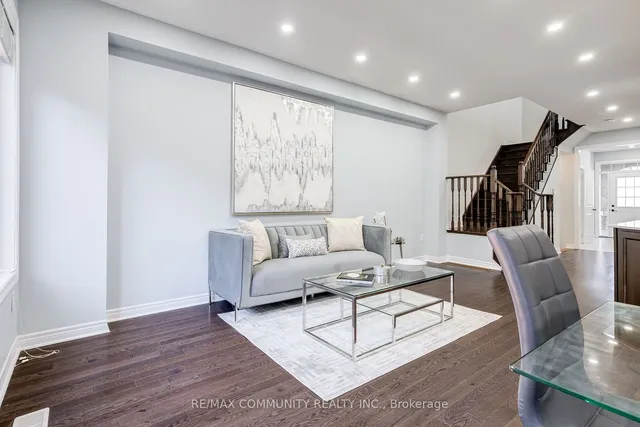Additional property image - 31 Padbury Tr