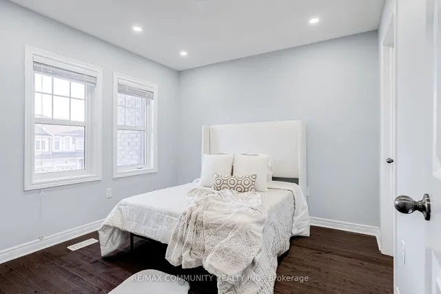 Additional property image - 31 Padbury Tr