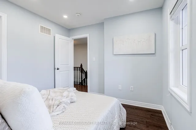 Additional property image - 31 Padbury Tr
