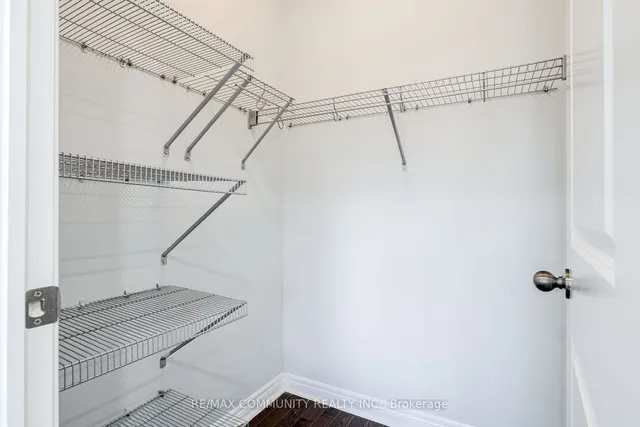 Additional property image - 31 Padbury Tr
