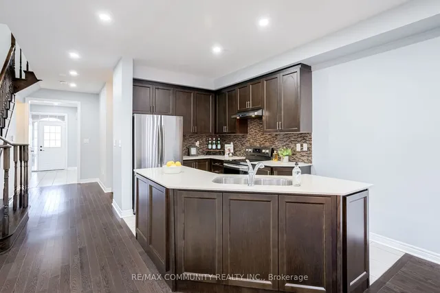 Additional property image - 31 Padbury Tr