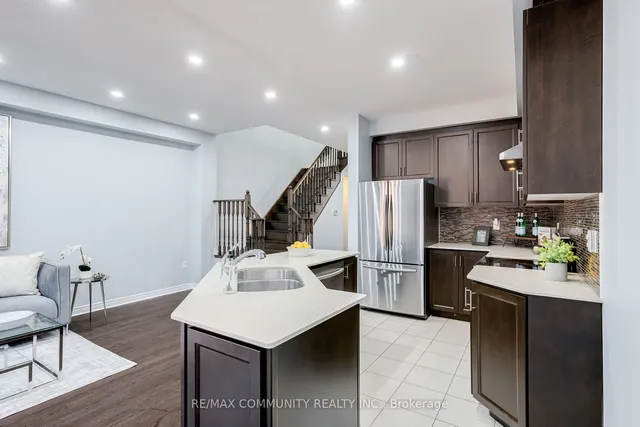 Additional property image - 31 Padbury Tr