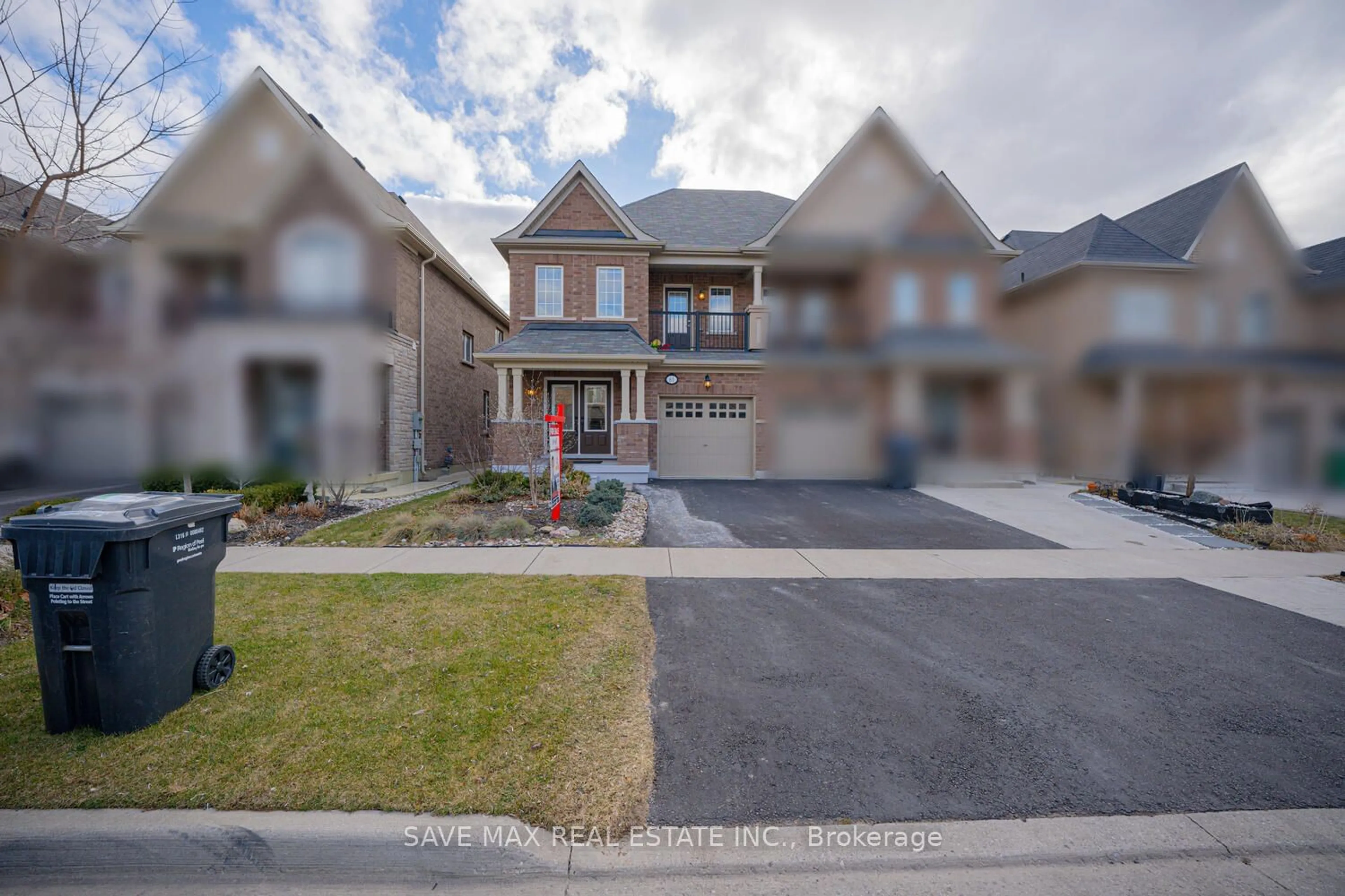 Home with brick exterior material, street for 61 EDINBURGH Dr, Brampton Ontario L6Y 6A6