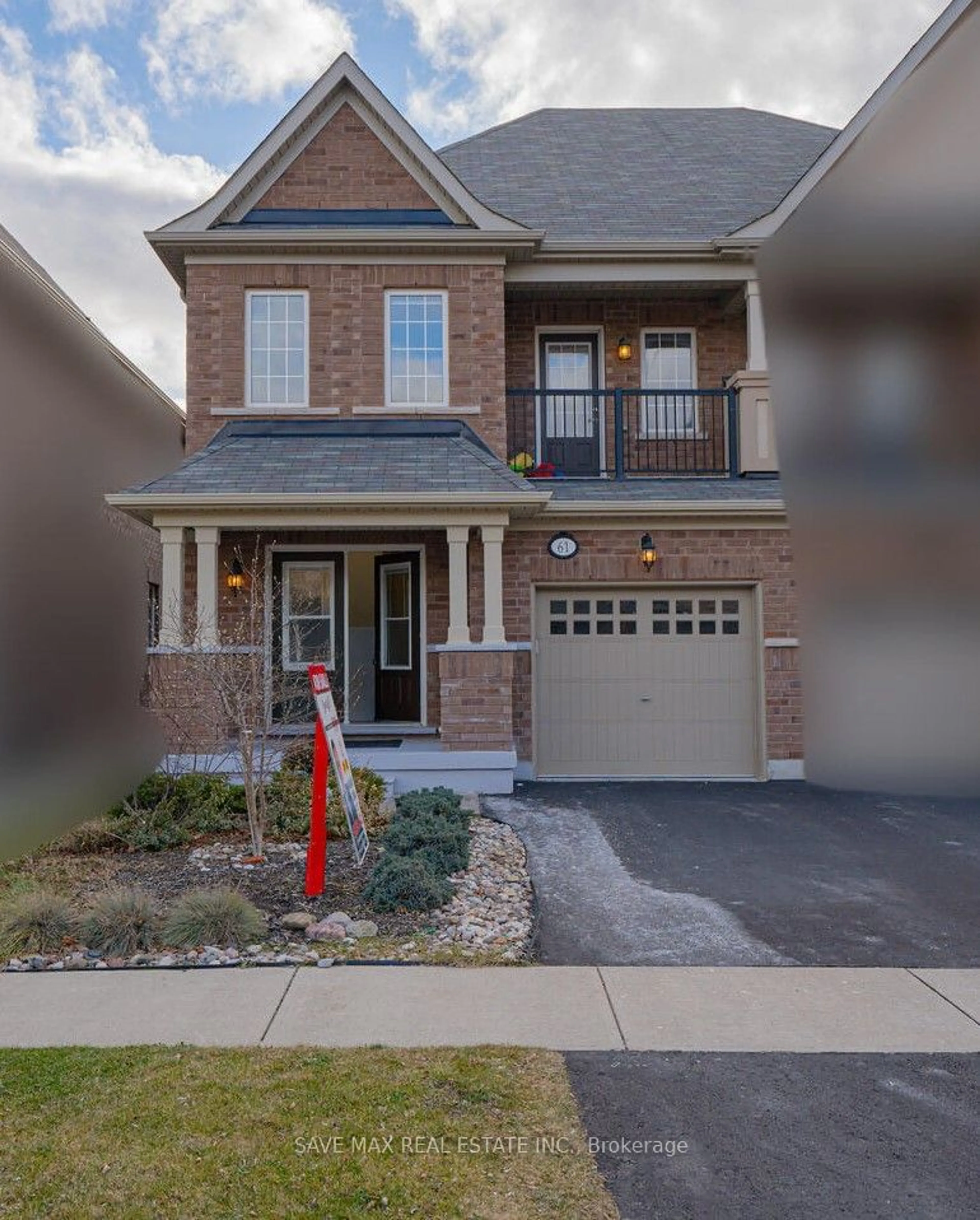 Home with brick exterior material, street for 61 EDINBURGH Dr, Brampton Ontario L6Y 6A6