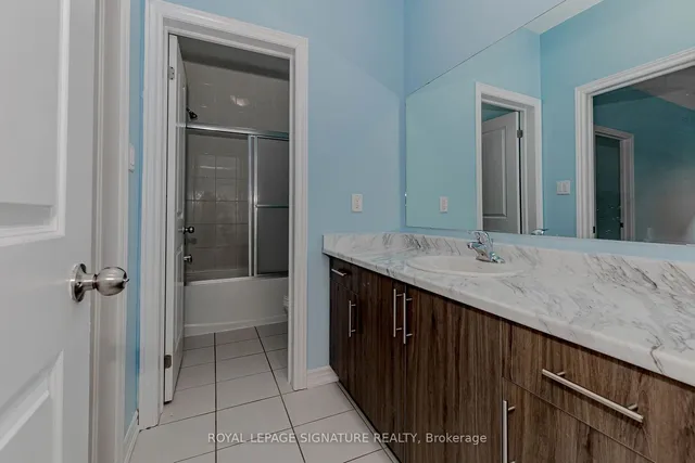 Additional property image - 7 Truffle Crt