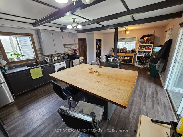 Additional property image - 5127 Milburough Line