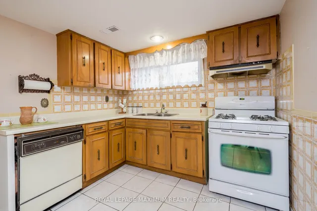 Additional property image - 88 Plunkett Rd