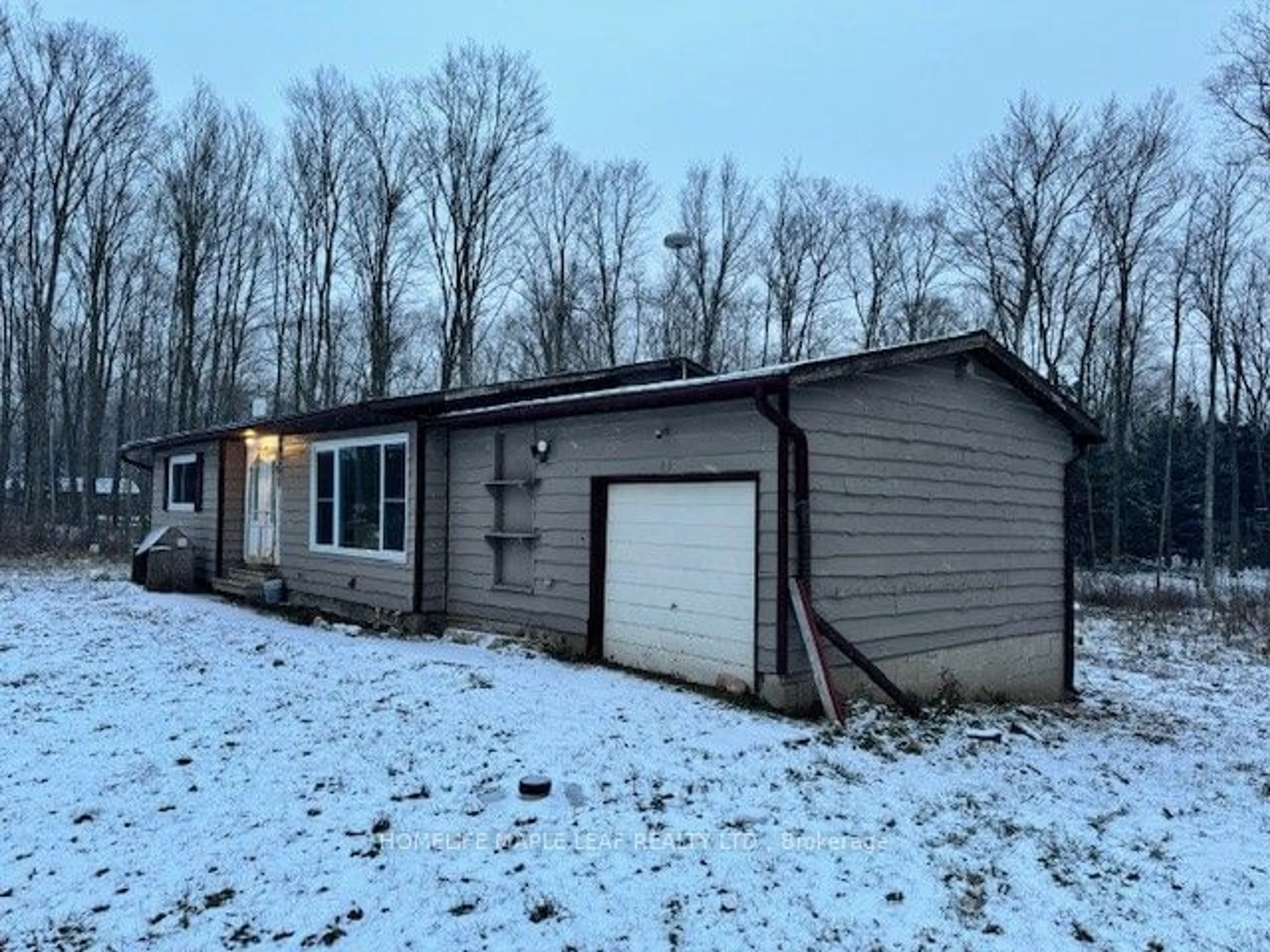 Shed for 13716 4th Nassagaweya Line, Milton Ontario N0B 2K0